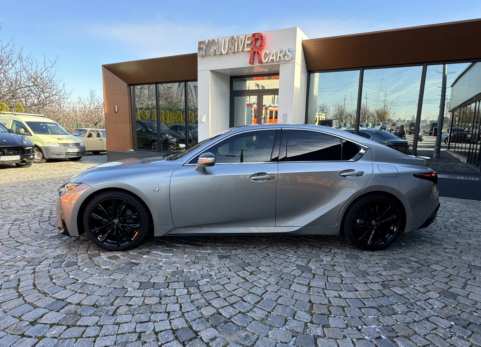 Lexus IS 350 F Sport - изображение 3