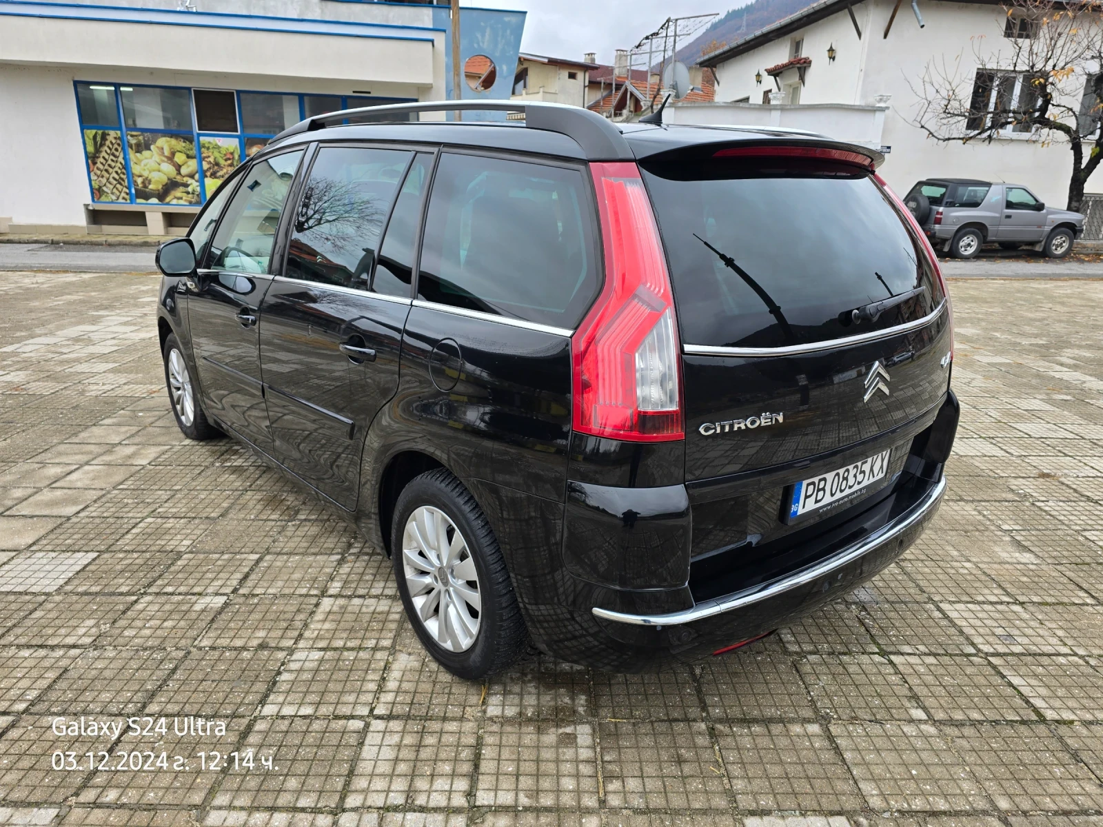 Citroen Grand C4 Picasso Exclusive 2.0L L4 DOHC 16V FWD - изображение 7