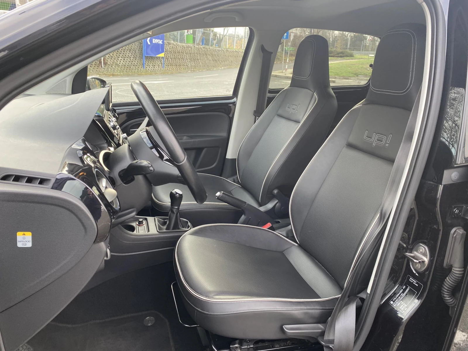 VW Up 1.0 MPI(75кс) Black Up, Navi, PDC - изображение 7