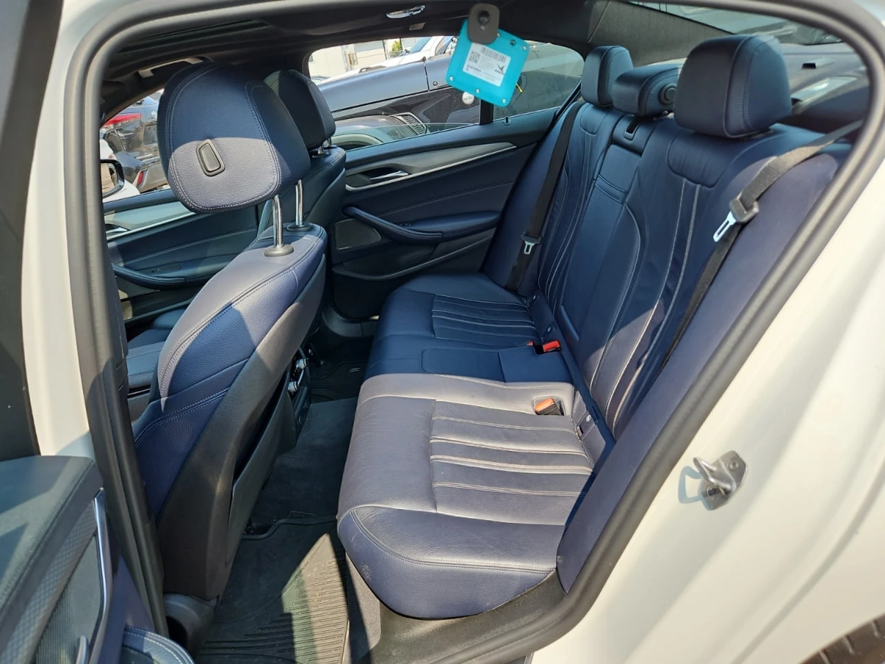 BMW 540 * CARFAX * АВТО КРЕДИТ * ЦЕНА ДО БГ! - изображение 8