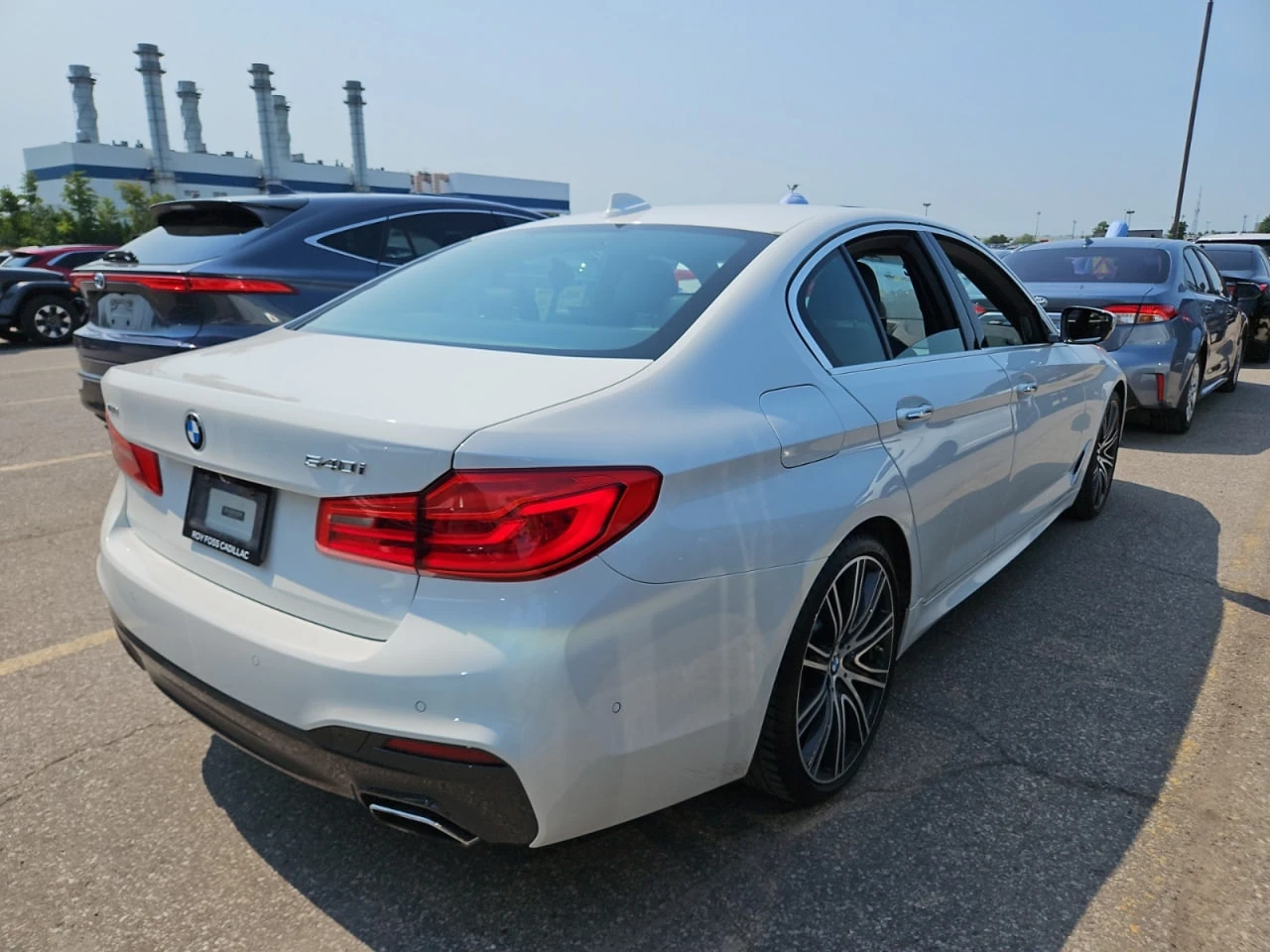 BMW 540 * CARFAX * АВТО КРЕДИТ * ЦЕНА ДО БГ! - изображение 3
