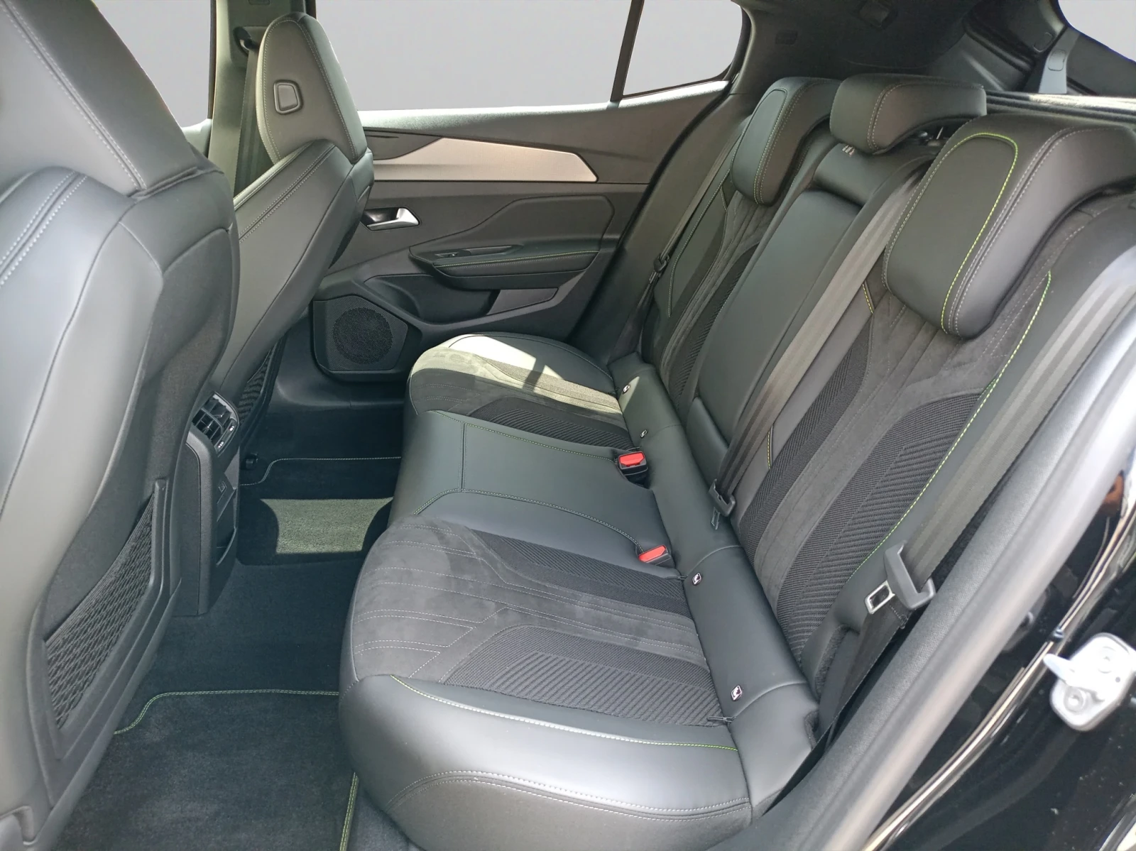 Peugeot 408 GT 1, 2 PureTech 130 EAT8 EURO 6.4 | Mobile.bg   11