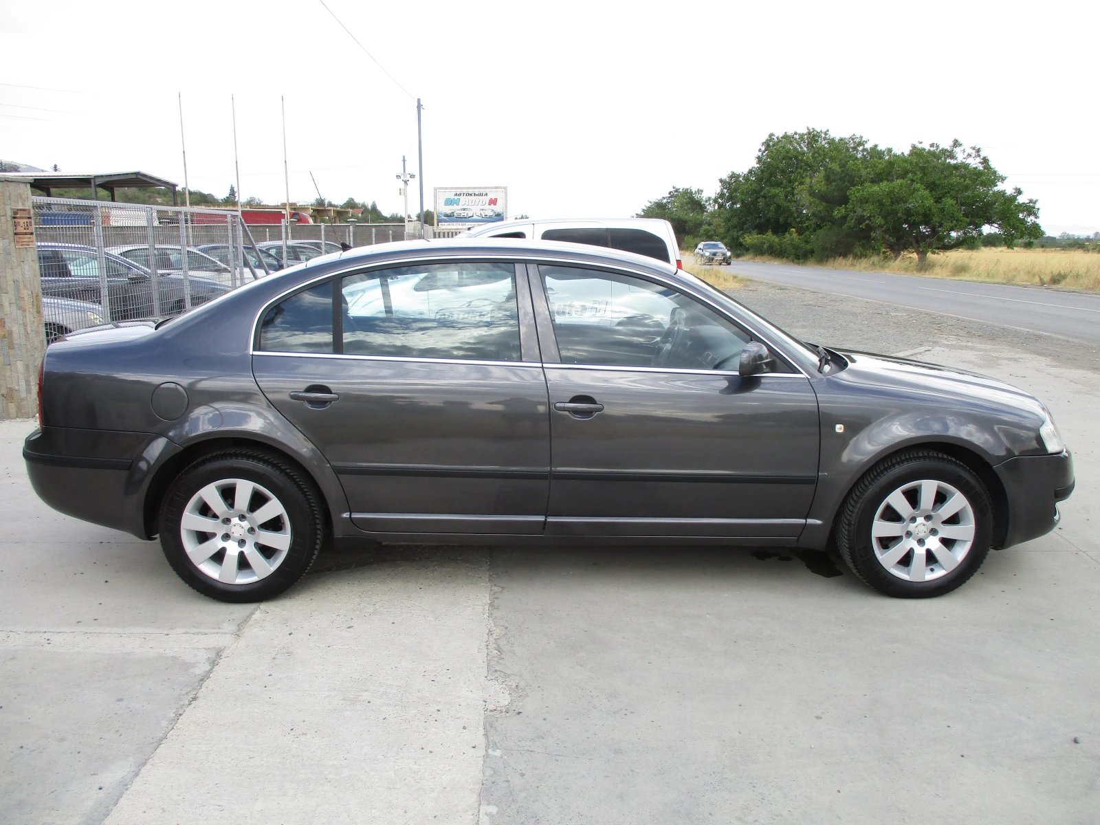 Skoda Superb 1.9 TDI/131кс./KATO НОВА - изображение 3