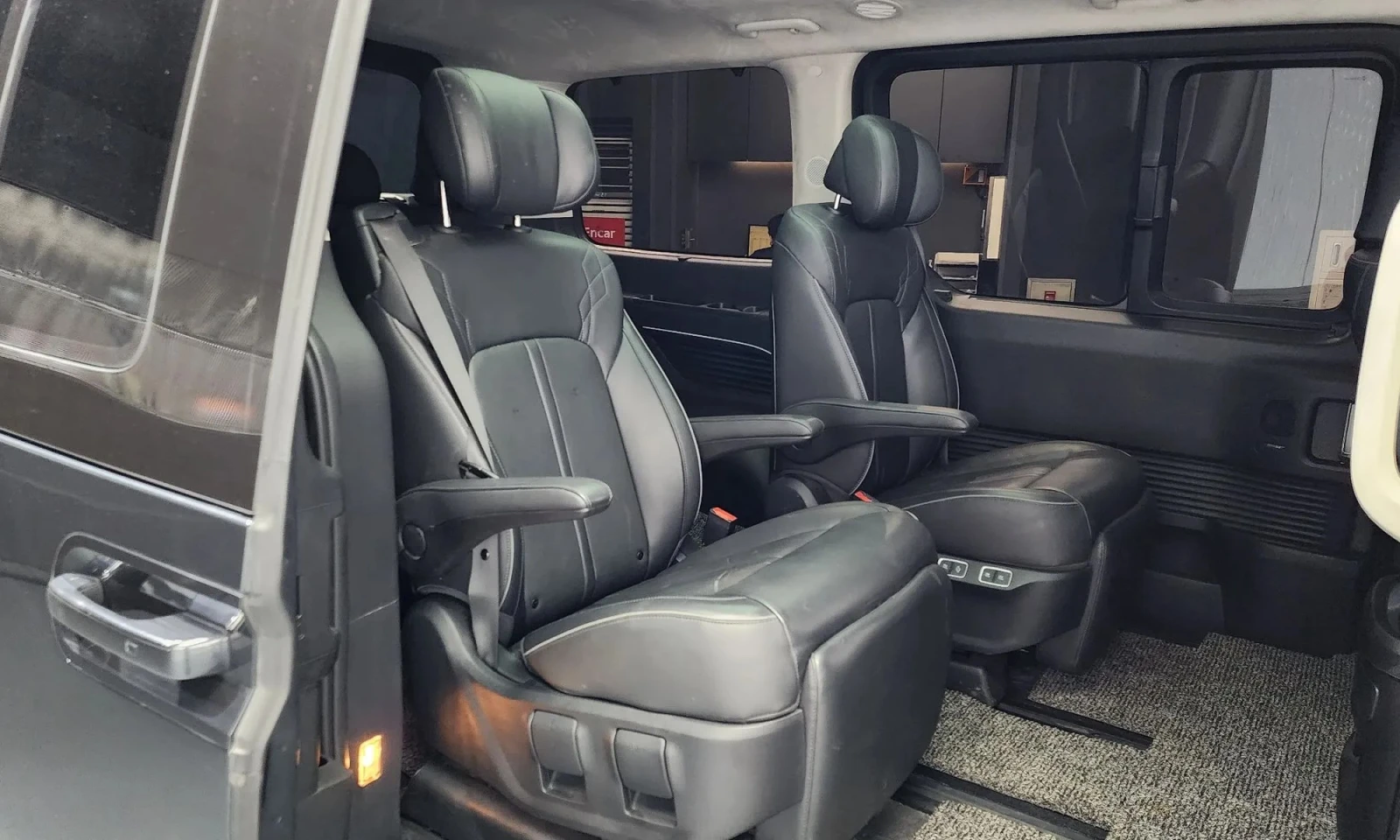 Hyundai Staria L3.5 Lounge 7 | Mobile.bg   11