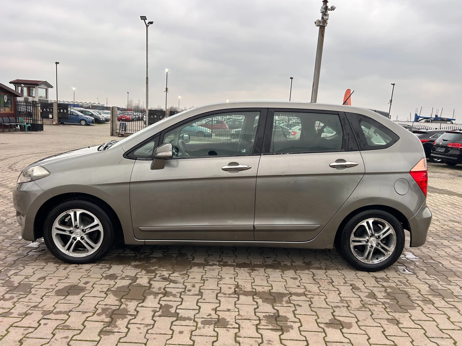 Honda Fr-v 2.2CTDI EURO 4 - изображение 9