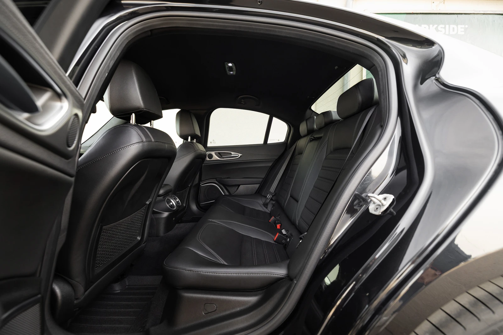 Alfa Romeo Giulia Veloce Nero Edizione | Mobile.bg � ����������� 12