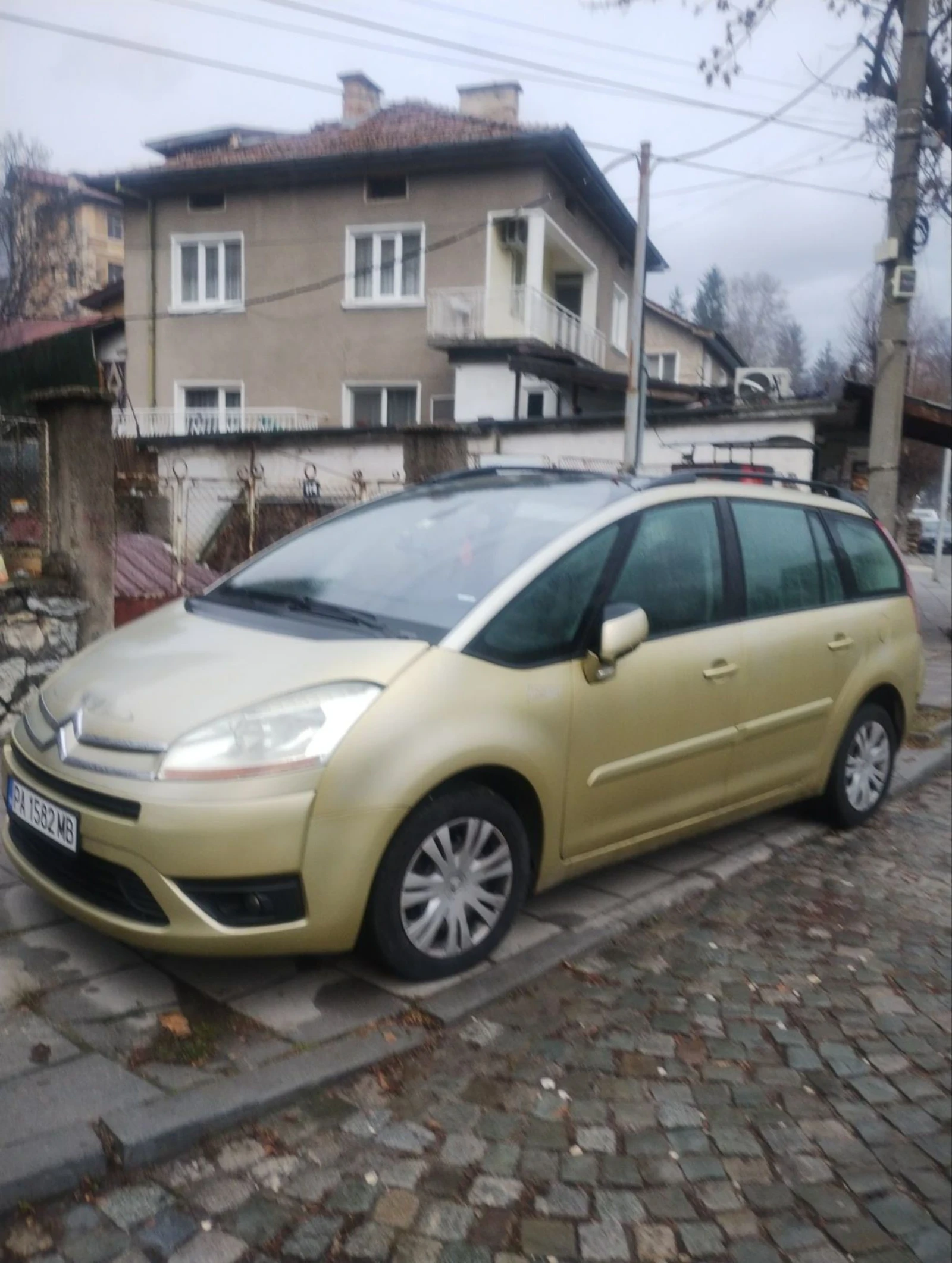 Citroen C4 Picasso, снимка 4 - Автомобили и джипове - 53745600