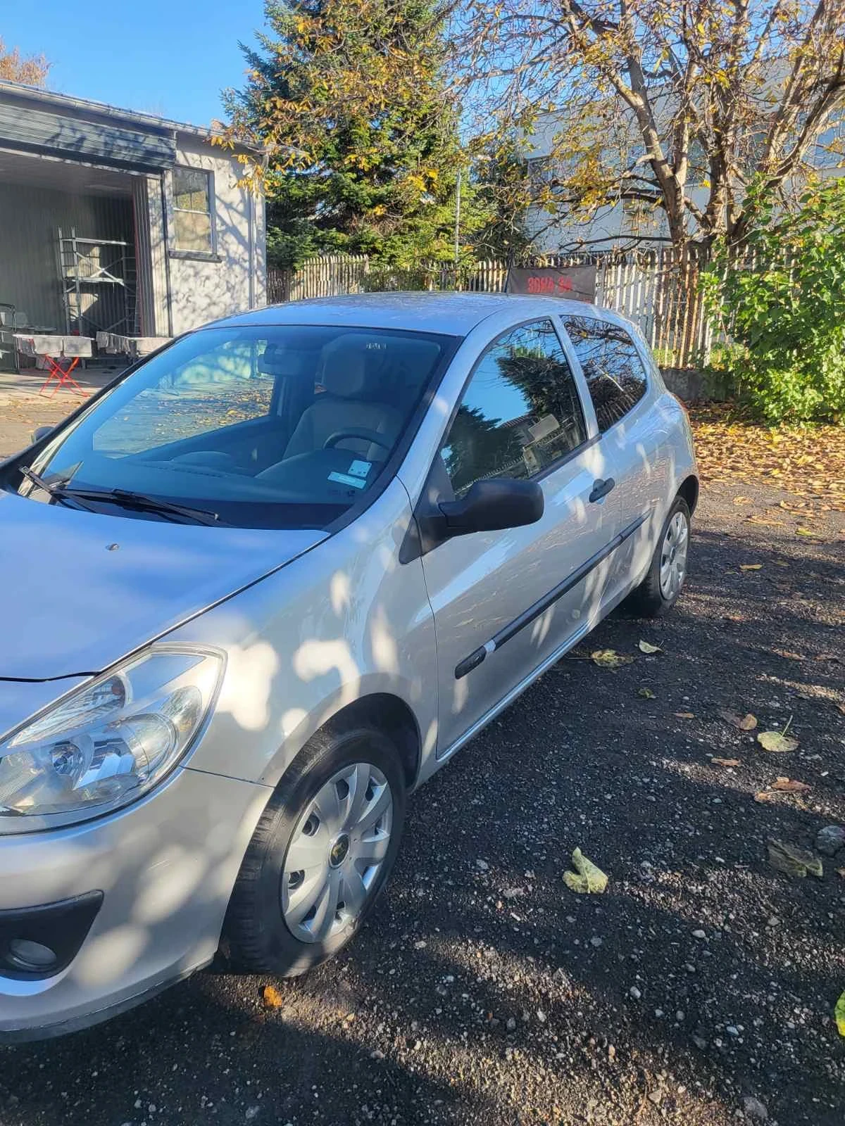Renault Clio, снимка 3 - Автомобили и джипове - 54000683