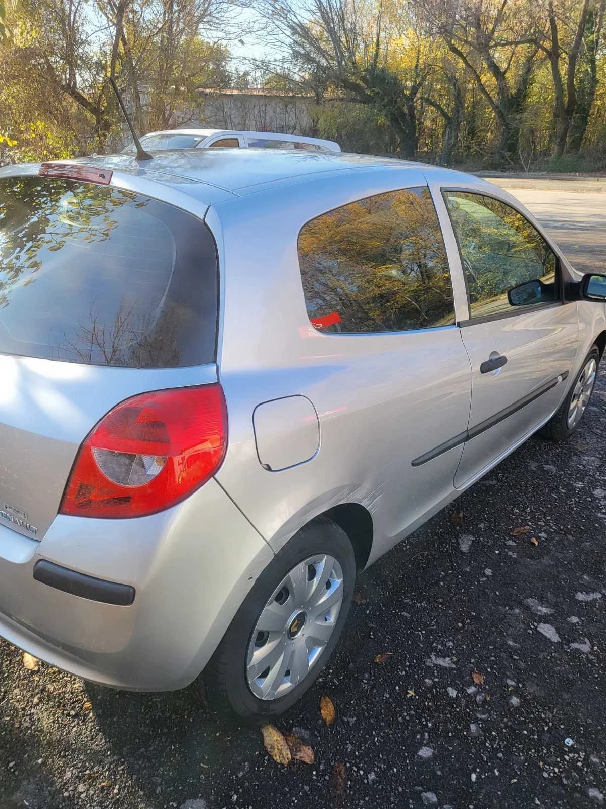 Renault Clio, снимка 4 - Автомобили и джипове - 54000683