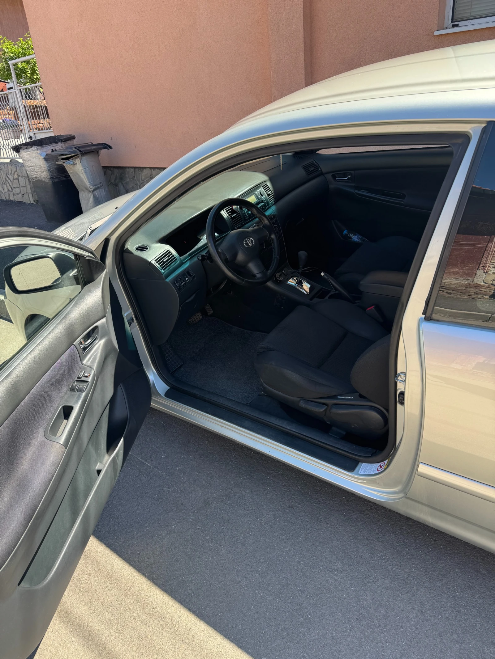 Toyota Corolla, снимка 4 - Автомобили и джипове - 54643907