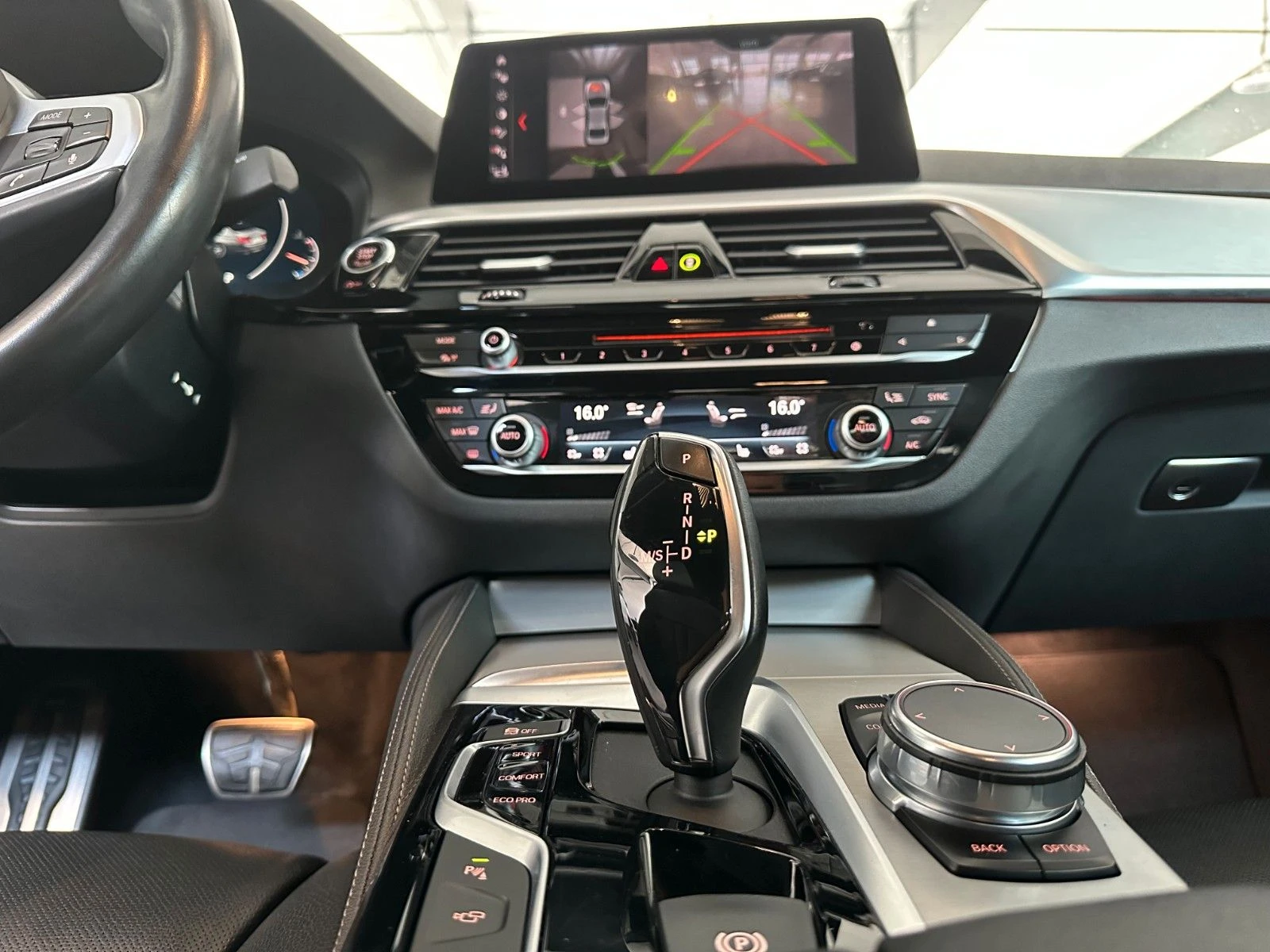 BMW 540 Xdrive, снимка 12 - Автомобили и джипове - 54906606