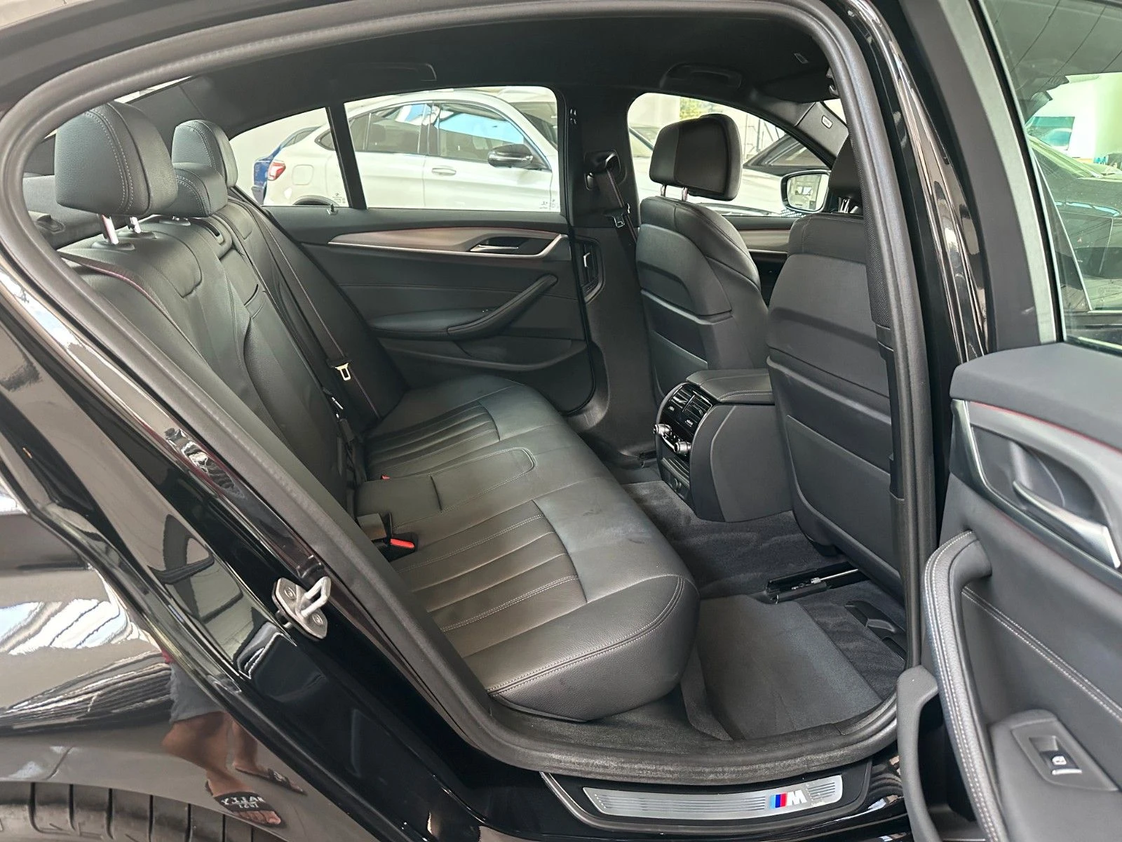 BMW 540 Xdrive, снимка 10 - Автомобили и джипове - 54906606