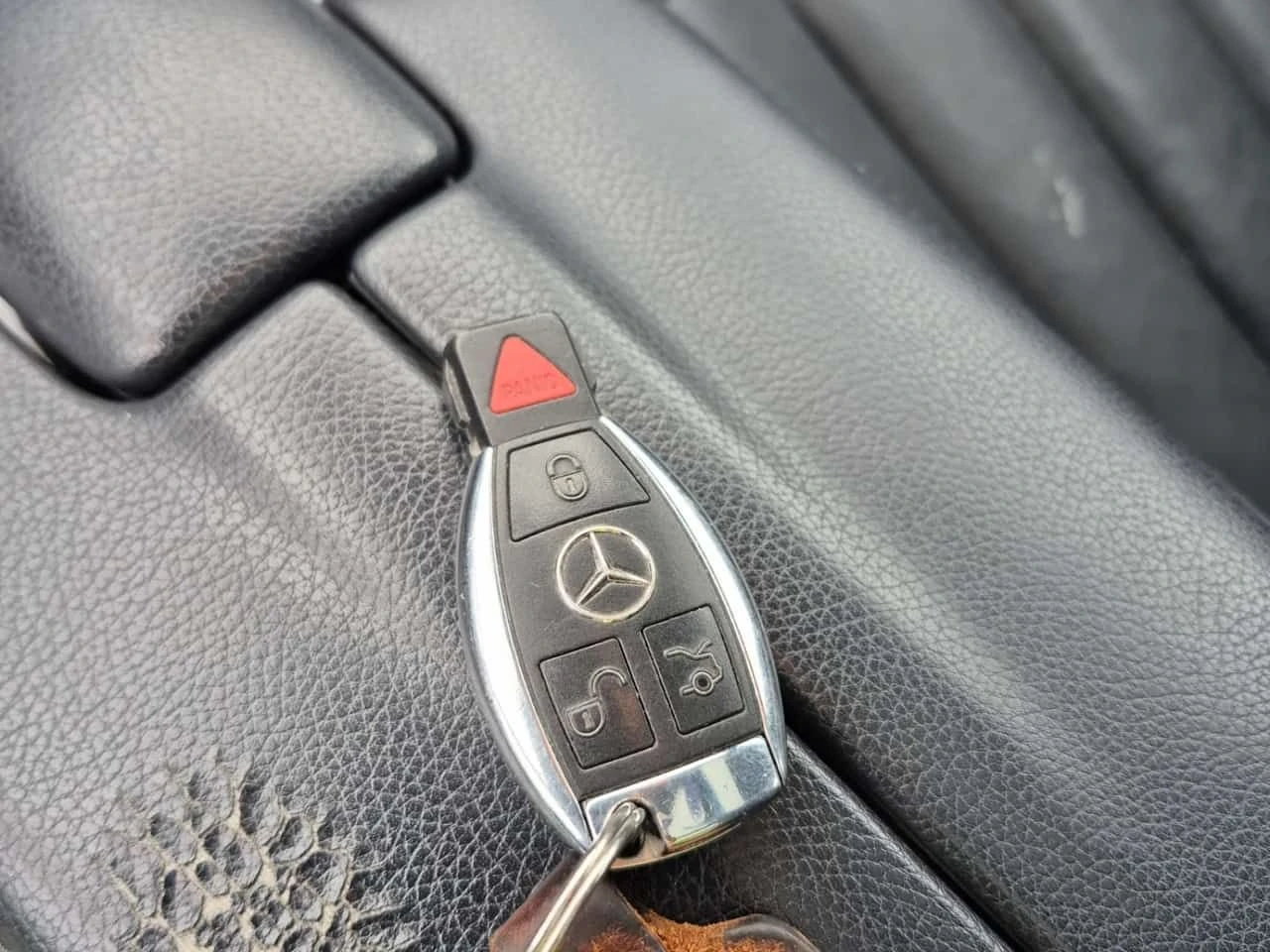 Mercedes-Benz E 250 BlueTEC/ПАНО/ПОДГРЕВ/ПАМЕТ/CARFAX/ФИНАНСИРАНЕ, снимка 8 - Автомобили и джипове - 54826494