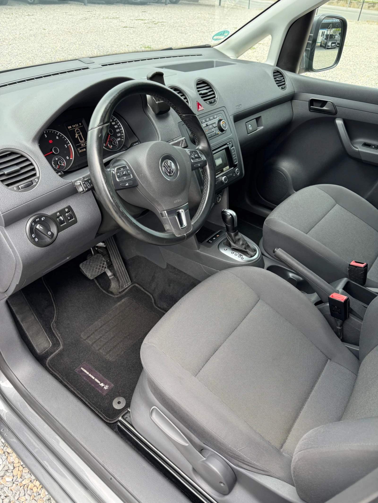 VW Caddy 2.0 170DSG MAXI, снимка 9 - Автомобили и джипове - 55134940