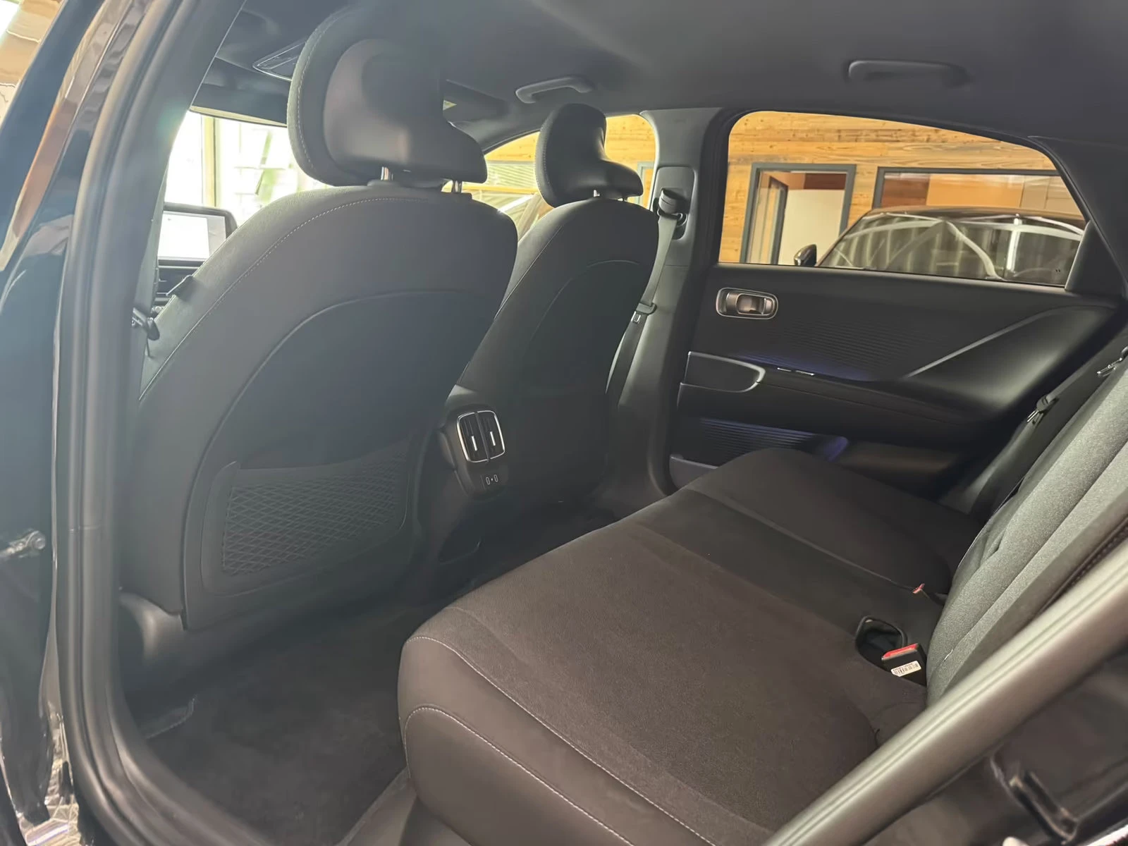 Hyundai Ioniq 6 TECHNIQ/228HP/HUD/360/H.PUMP/DIGI/NAVI/CPLAY/516q, снимка 13 - Автомобили и джипове - 55364279