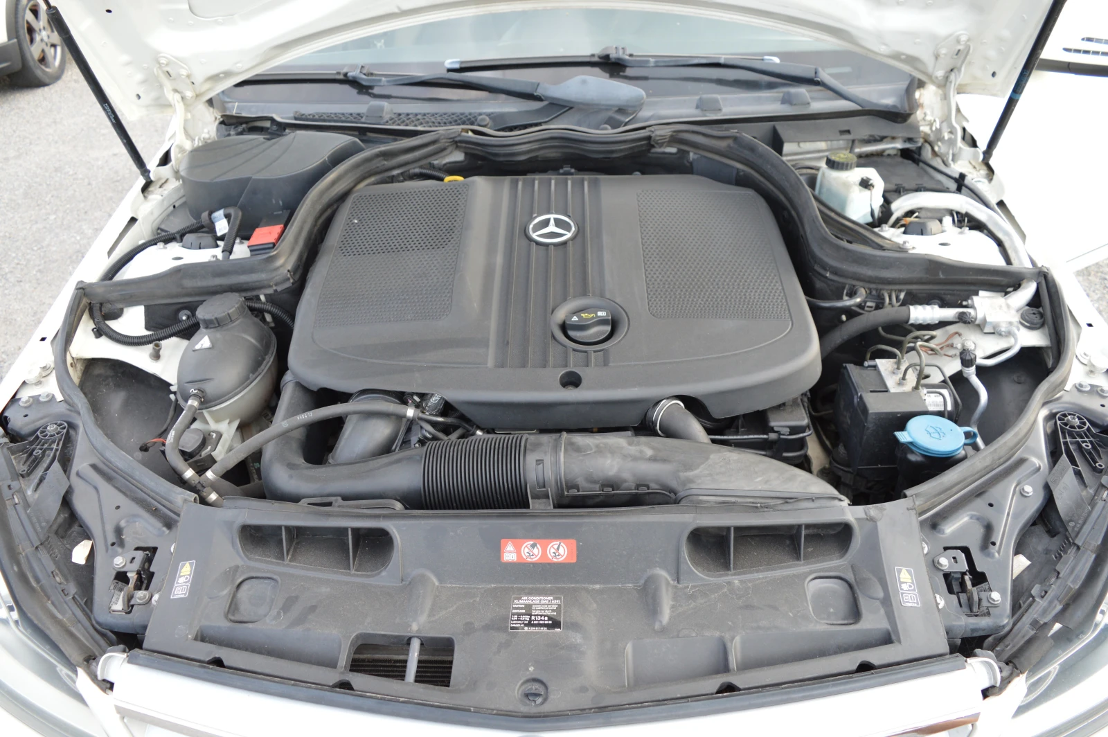 Mercedes-Benz C 220 2.2CDI-AMG-Avantgarde-FULL EKSTRI, снимка 17 - Автомобили и джипове - 55589209