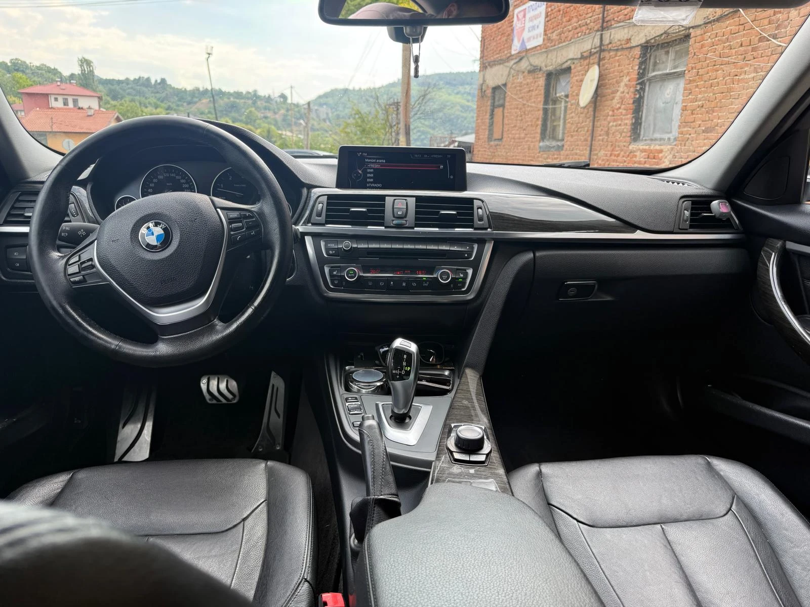 BMW 330, снимка 11 - Автомобили и джипове - 55627166