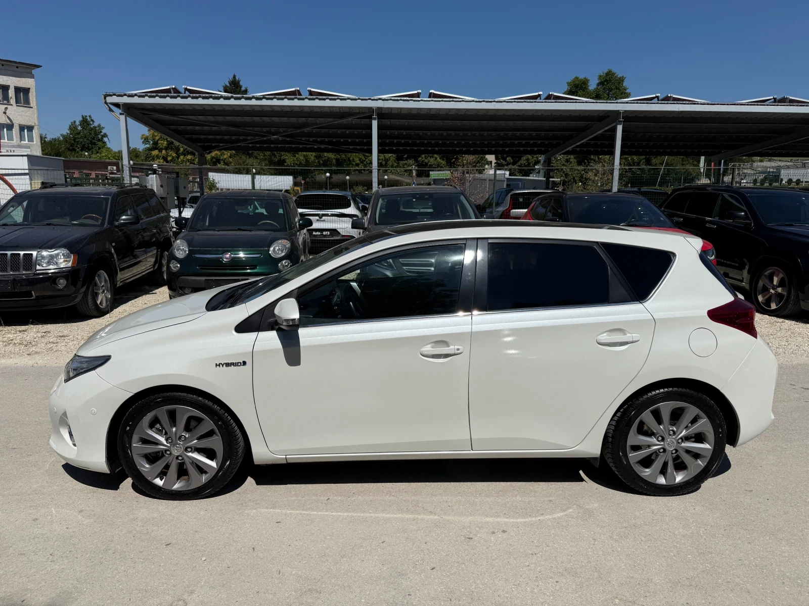 Toyota Auris 1.8 HYBRID - 99к.с., снимка 7 - Автомобили и джипове - 55689377