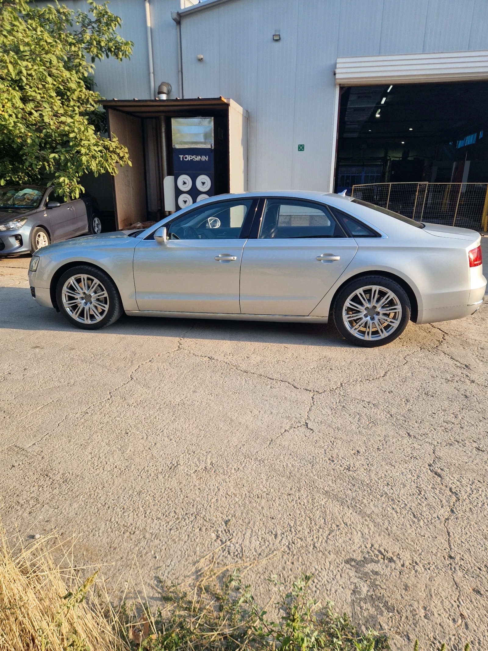 Audi A8, снимка 3 - Автомобили и джипове - 55904100