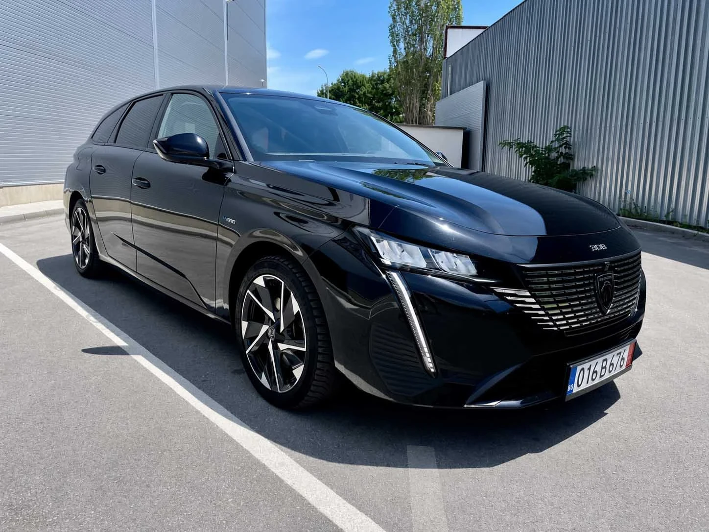 Peugeot 308 1.6 Plug-in, 360, keyless, autosteer, Allure 