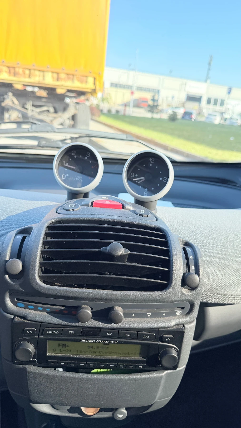 Smart Fortwo Diesel Facelift, снимка 7 - Автомобили и джипове - 56471875