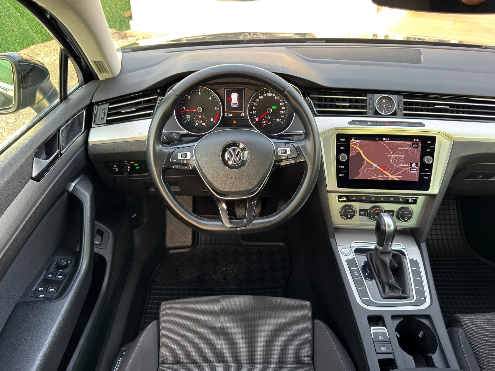 VW Passat 2.0TDI, снимка 9 - Автомобили и джипове - 56512984