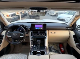 Toyota Land cruiser 300 GXR 3.3L V6 Turbo-Diesel 303HP , снимка 12