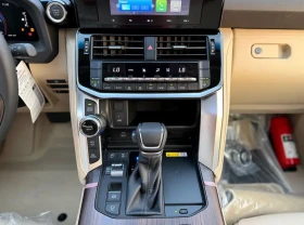 Toyota Land cruiser 300 GXR 3.3L V6 Turbo-Diesel 303HP , снимка 8