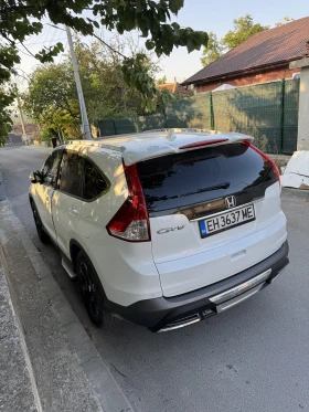 Honda Cr-v FULL/4x4/НОВИ ДЖАНТИ/Keyless/Камера, снимка 3