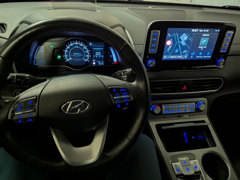 Hyundai Kona 64 KWH 204hp Premium, HUD, PANO, Обдухване, снимка 11 - Автомобили и джипове - 49409607