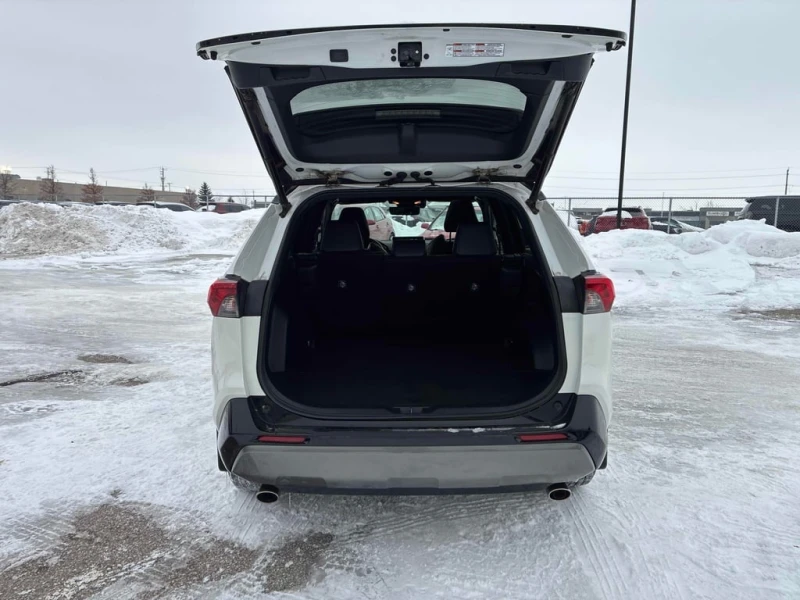 Toyota Rav4 * Hybrid * CARFAX * БЕЗ ПЪРВОНАЧАЛНА ВНОСКА, снимка 15 - Автомобили и джипове - 52655975