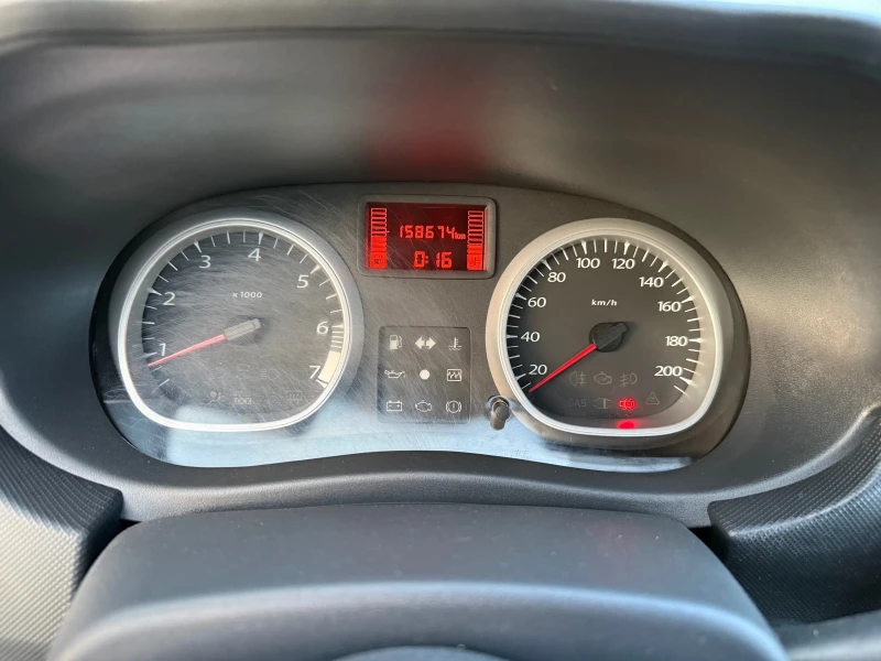 Dacia Duster 1.6i GPL, снимка 12 - Автомобили и джипове - 52817530