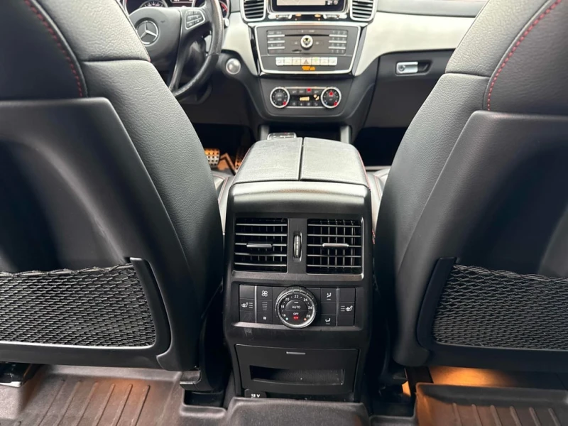 Mercedes-Benz GLE * AMG 43 * CARFAX * БЕЗ ПЪРВОНАЧАЛНА ВНОСКА, снимка 9 - Автомобили и джипове - 53129288