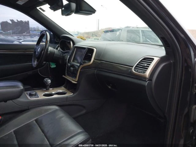 Jeep Grand cherokee OVERLAND* 3.6* V6* 8ZF* ПОДГРЕВ* КАМЕРА* КЕЙЛЕС* L - изображение 7