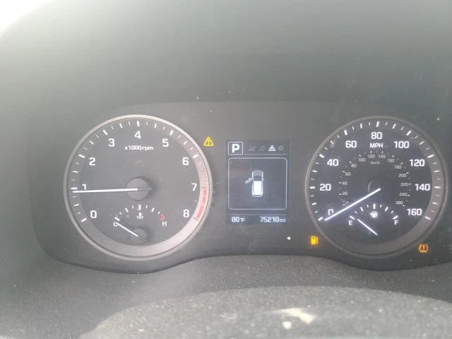 Hyundai Tucson 2.0L 4 All wheel drive, снимка 12 - Автомобили и джипове - 52974208