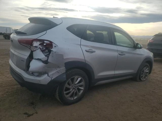 Hyundai Tucson 2.0L 4 All wheel drive, снимка 6 - Автомобили и джипове - 52974208