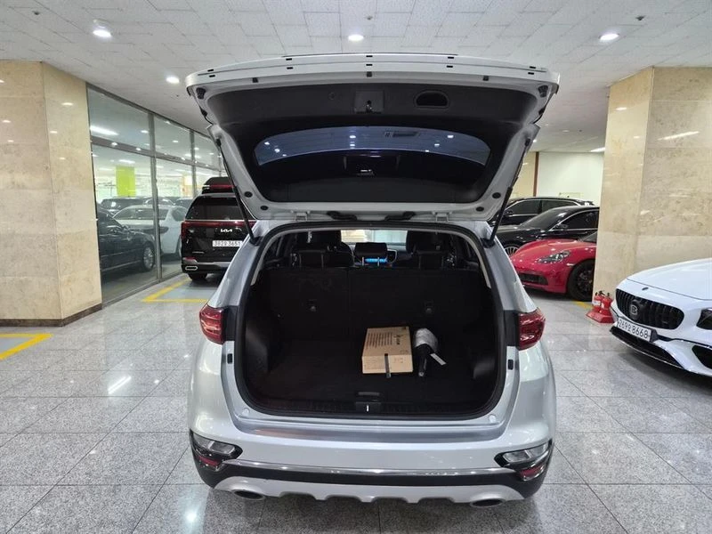 Kia Sportage 2.0 136 hp Automatic, снимка 5 - Автомобили и джипове - 55740017