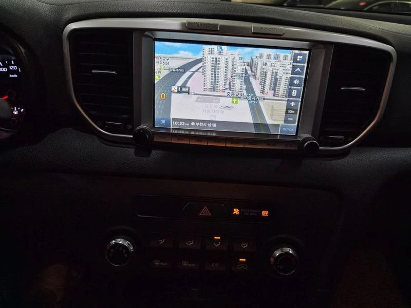 Kia Sportage 2.0 136 hp Automatic, снимка 10 - Автомобили и джипове - 55740017