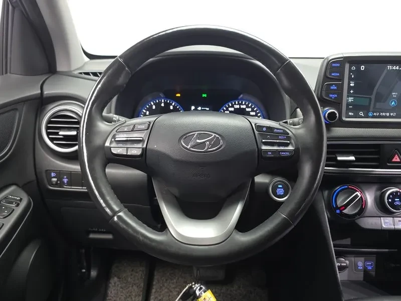 Hyundai Kona 1.6 Turbo 4Wd Modern Pop, снимка 13 - Автомобили и джипове - 55749051