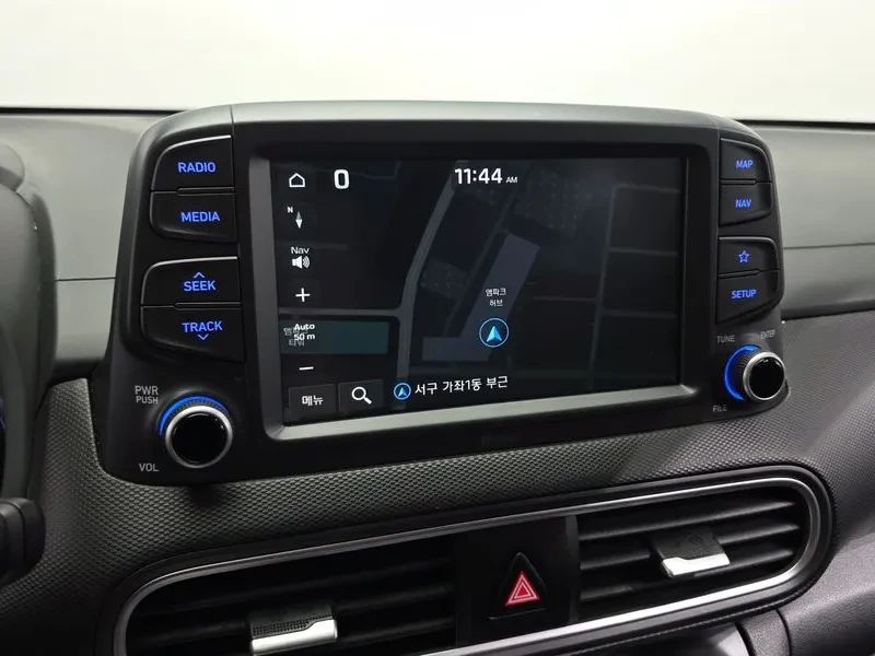 Hyundai Kona 1.6 Turbo 4Wd Modern Pop, снимка 14 - Автомобили и джипове - 55749051