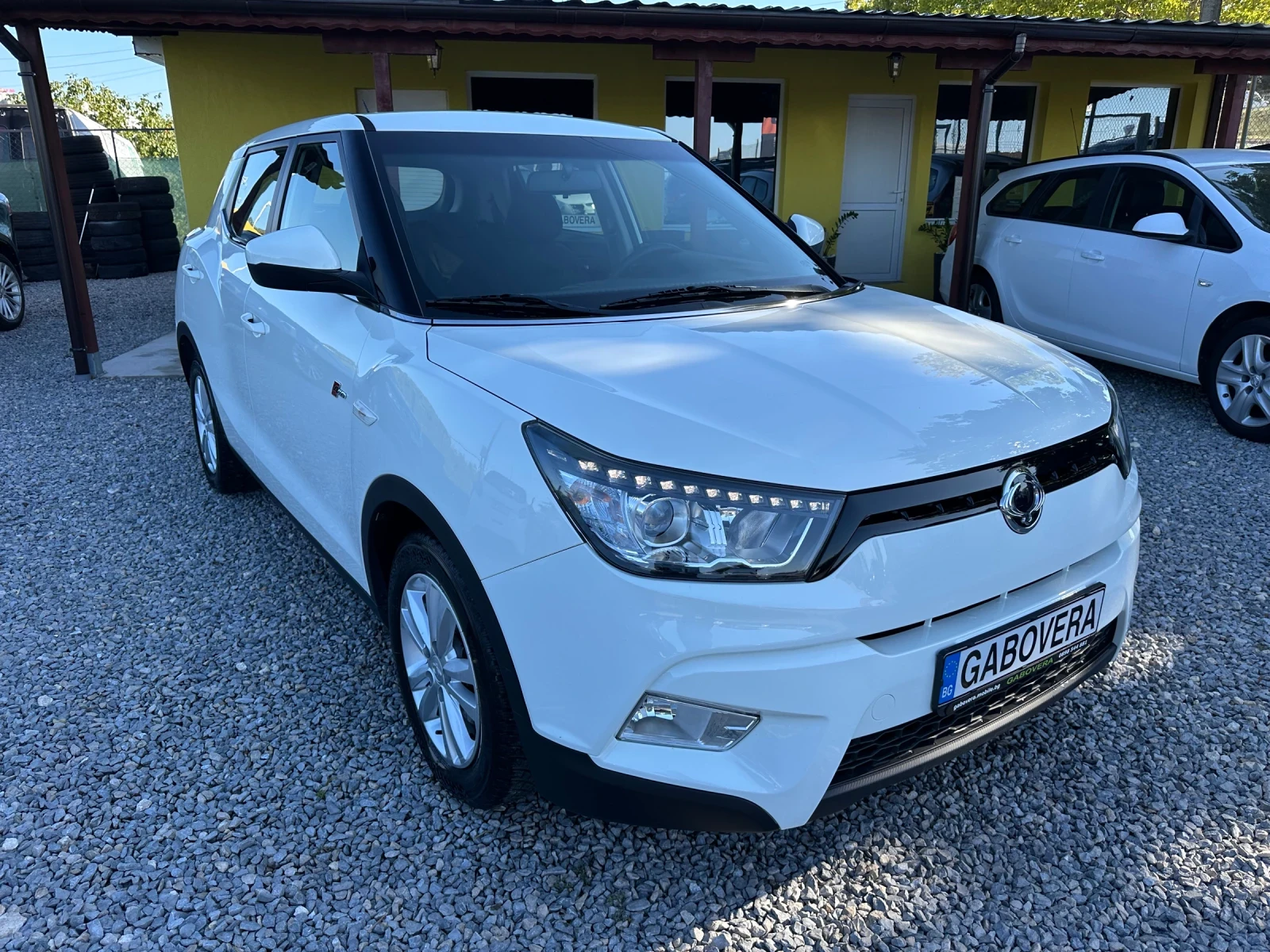 SsangYong Tivoli 1.6 e-xdi 4x4  - изображение 2
