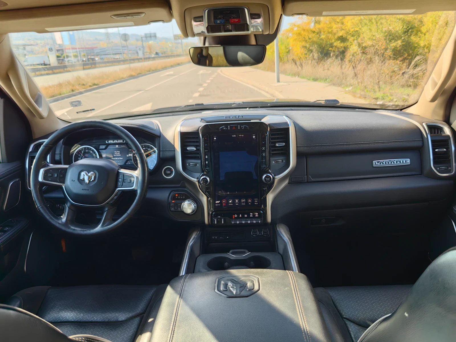 Dodge RAM 1500 LARAMIE 5.7 HEMI | Mobile.bg   10