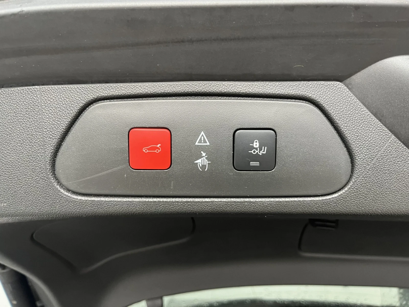 Opel Grandland 1.6 Всички екстри - изображение 10