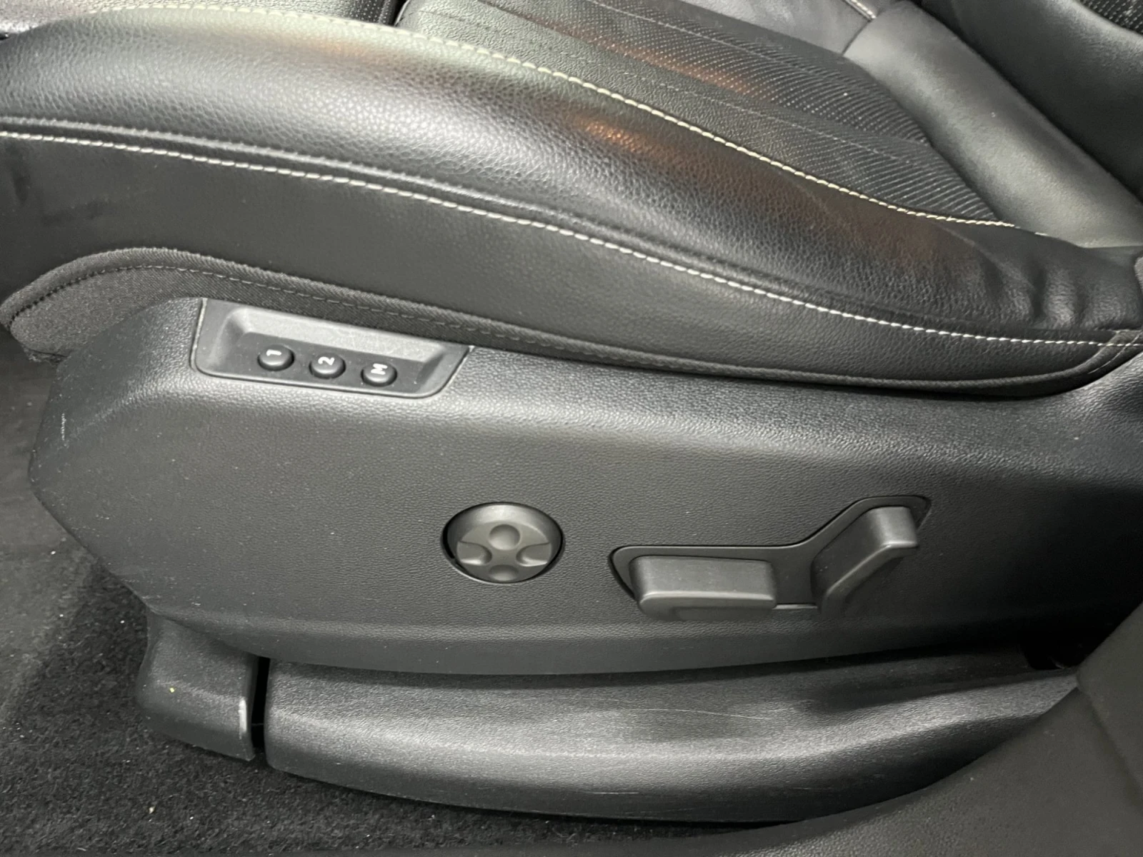 Opel Grandland 1.6 Всички екстри - изображение 9