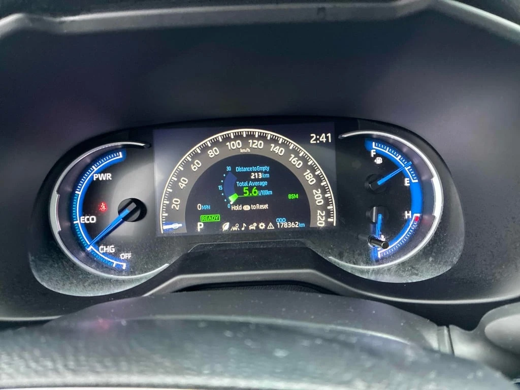 Toyota Rav4 * Hybrid * CARFAX * БЕЗ ПЪРВОНАЧАЛНА ВНОСКА - изображение 8