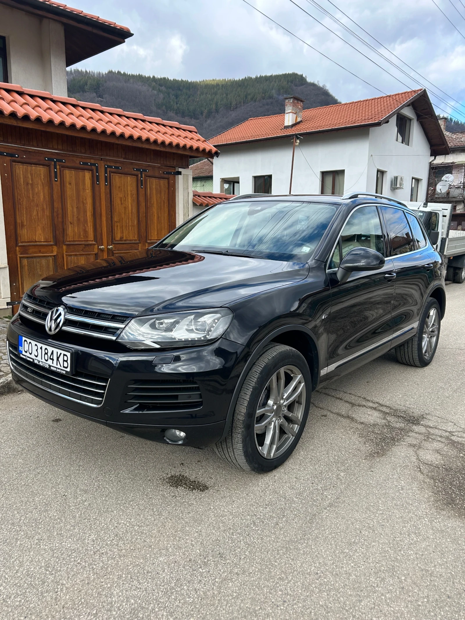 VW Touareg 3.0d 239кс. R-line