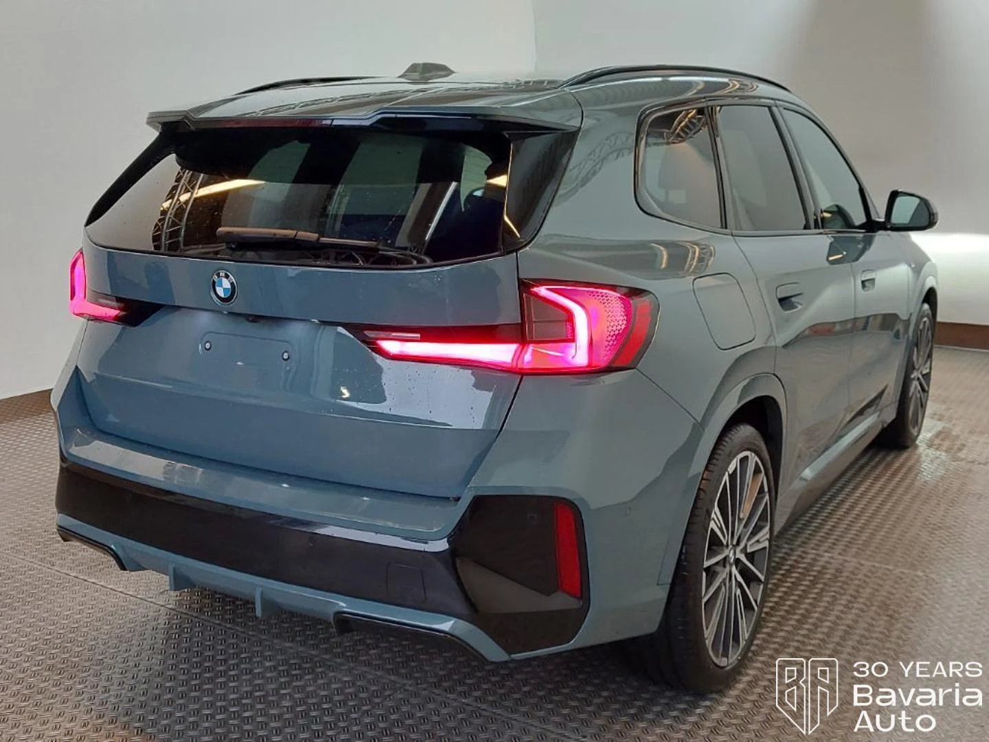 BMW X1 20d xDrive M Sport Paket - изображение 4