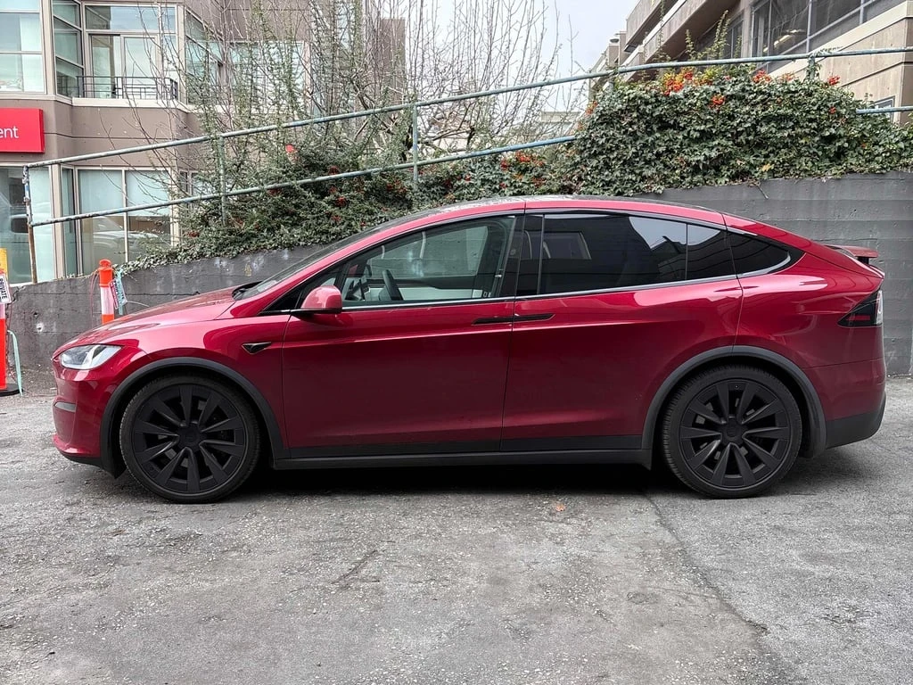 Tesla Model X AWD | 2 КЛЮЧА | ПОДГРЕВИ | АВТОФИНАНСИРАНЕ - изображение 2