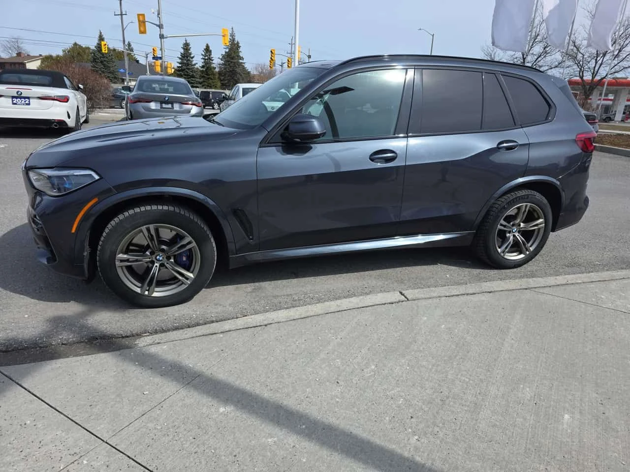 BMW X5 * xDrive40i * М-пакет* ЛАЗЕР* HARMAN/KARDON* , снимка 2 - Автомобили и джипове - 54070900
