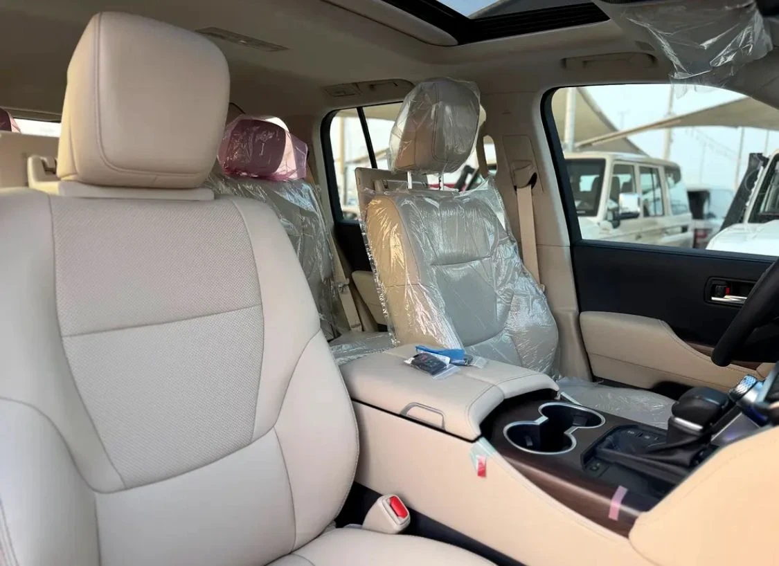 Toyota Land cruiser 300 GXR 3.3L V6 Turbo-Diesel 303HP , снимка 13 - Автомобили и джипове - 54196680